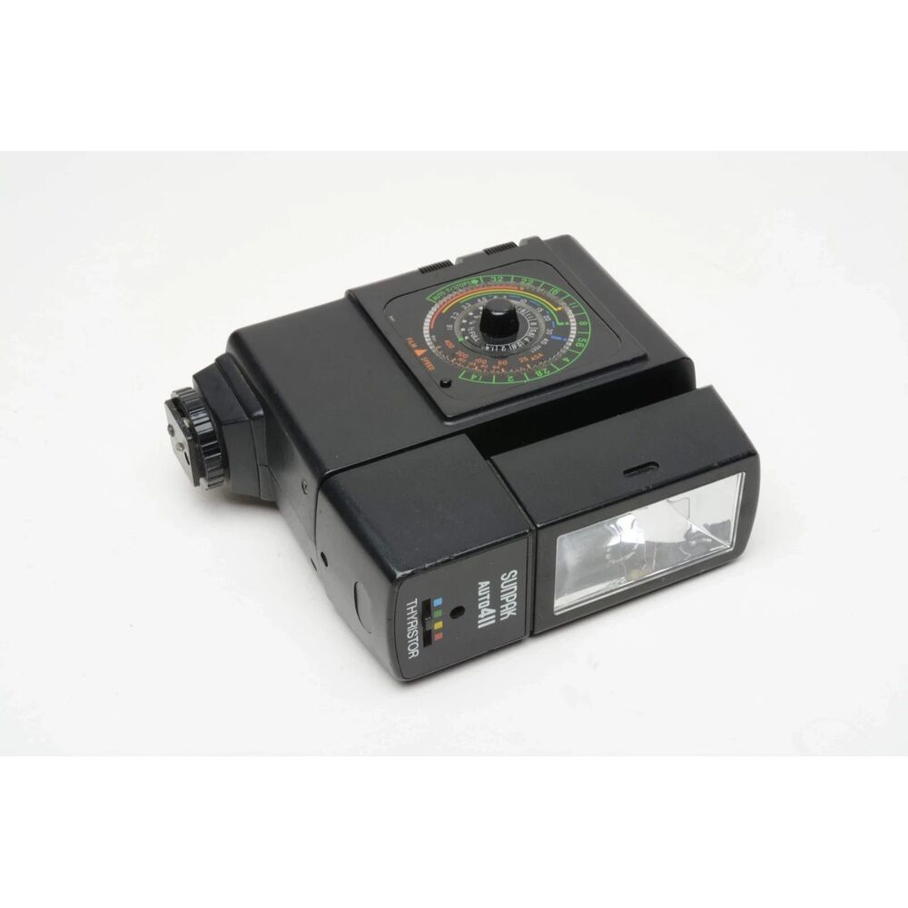 Vintage Sunpak Auto 411 Electronic flash, clean, nice design w/instructions
